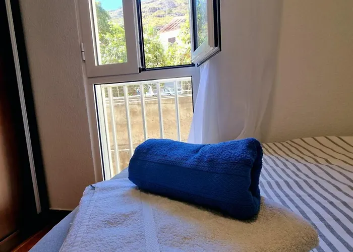 Ribeirinho - * Machico (Madeira)