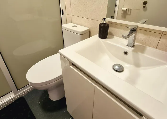 Ribeirinho - * Machico (Madeira)